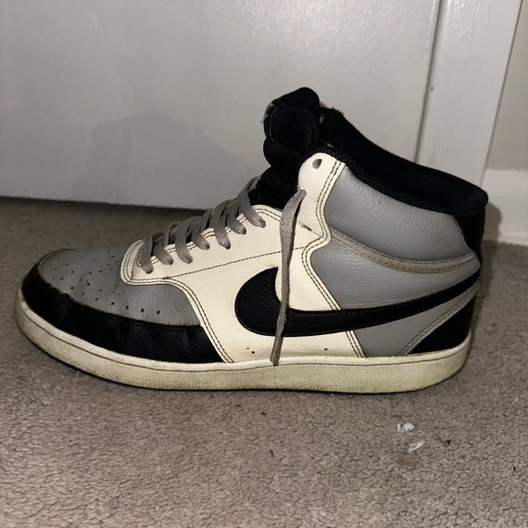 Nike Shoes - Picture 6 of 7